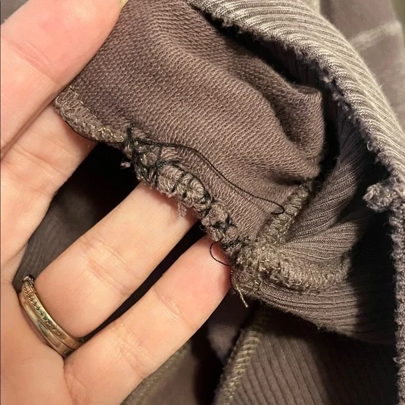 Free People Purple V-Neck Sweatshirt - Picture 6 of 7